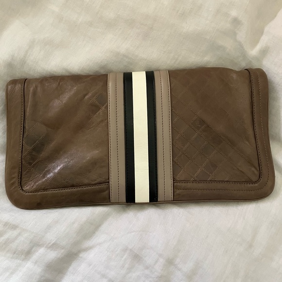 LAMB Signature Foldover Carlisle Clutch Grey Gwen Stefani - Picture 2 of 8